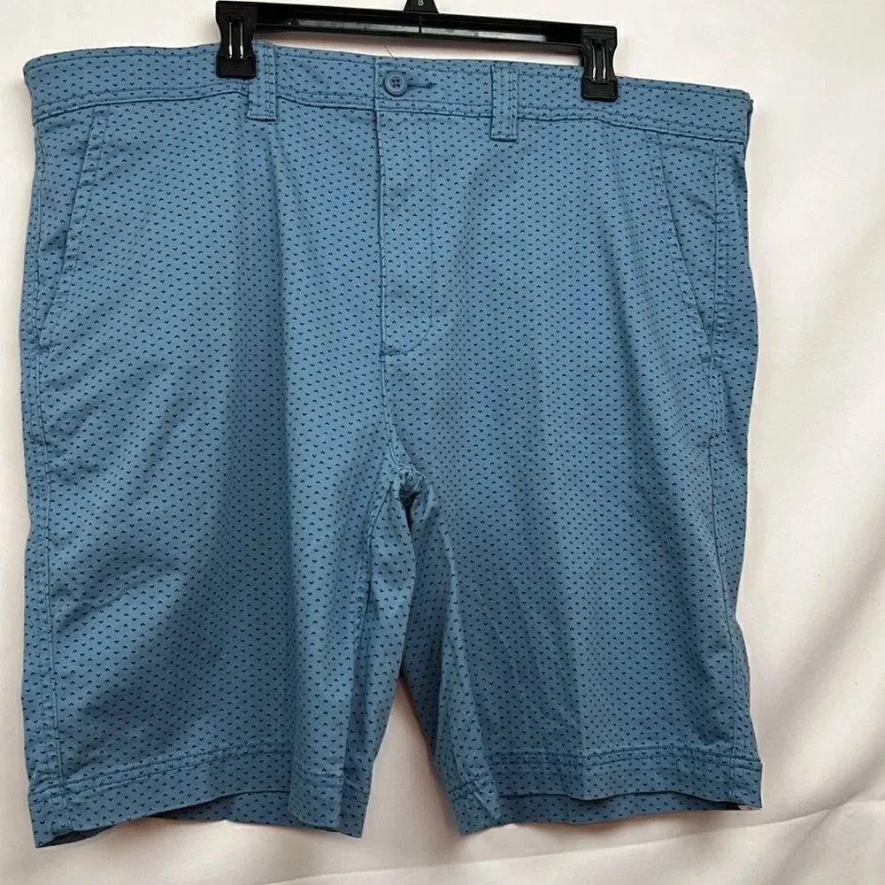 St. John’s Bay Blue print comfort stretch flat front shorts size 42 NWT